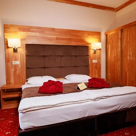 Romantik 4* ירמכה