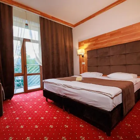 Romantik מלון 4*