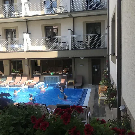 Romantik מלון ירמכה